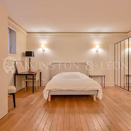 Appartement Paris 7E Invalides Tour Eiffel Exterior photo